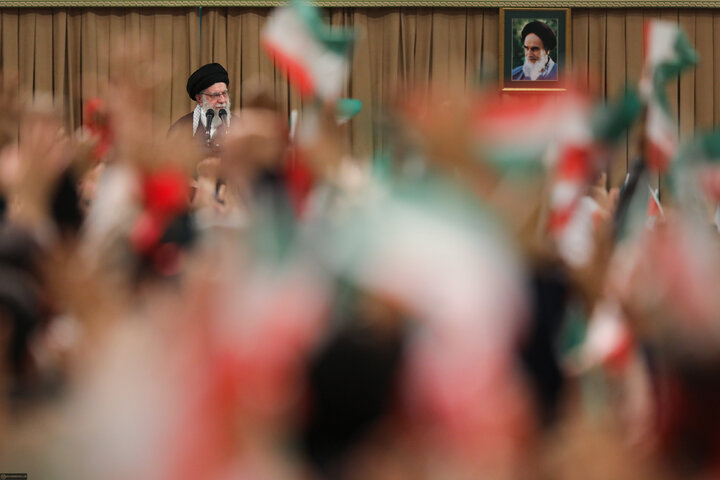 دیدار مردم قم با رهبر انقلاب