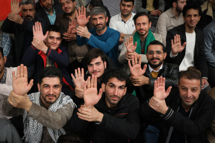 دیدار مردم قم با رهبر انقلاب