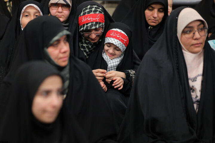 دیدار مردم قم با رهبر انقلاب