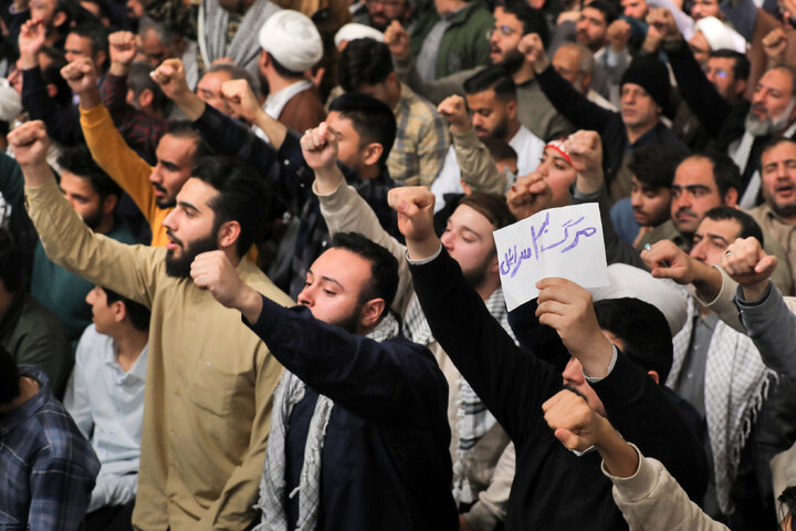 دیدار مردم قم با رهبر انقلاب