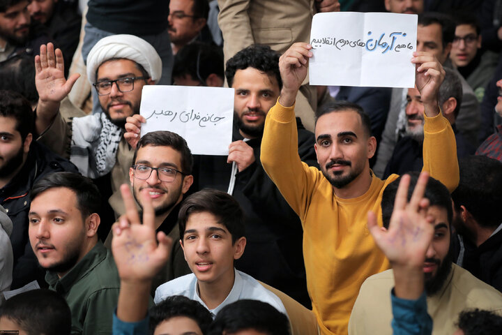 دیدار مردم قم با رهبر انقلاب