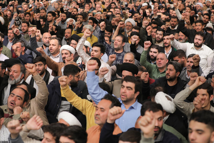 دیدار مردم قم با رهبر انقلاب