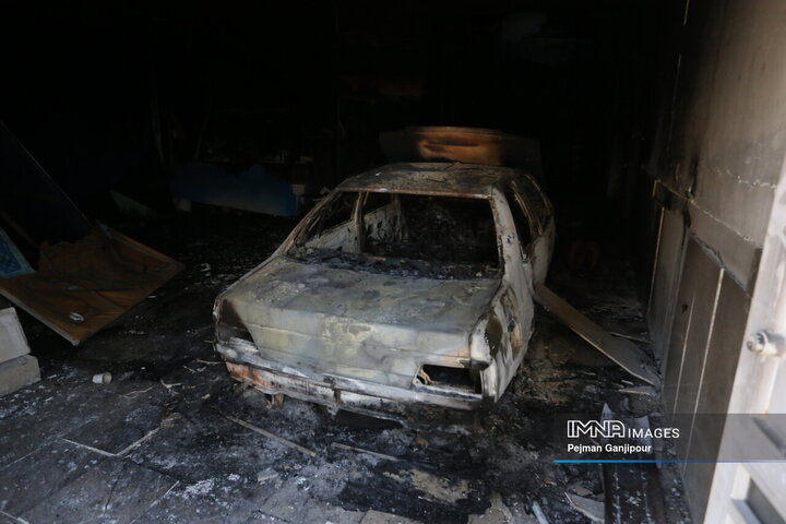 تخریب اماکن اداری و خدماتی در اصفهان توسط اغتشاشگران