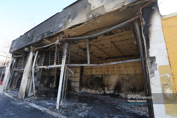 تخریب اماکن اداری و خدماتی در اصفهان توسط اغتشاشگران