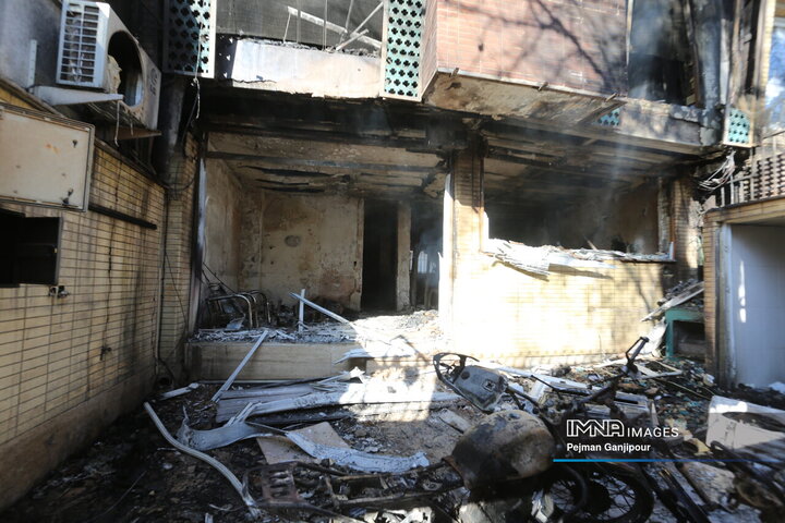 اغتشاشتخریب اماکن اداری و خدماتی در اصفهان توسط اغتشاشگران