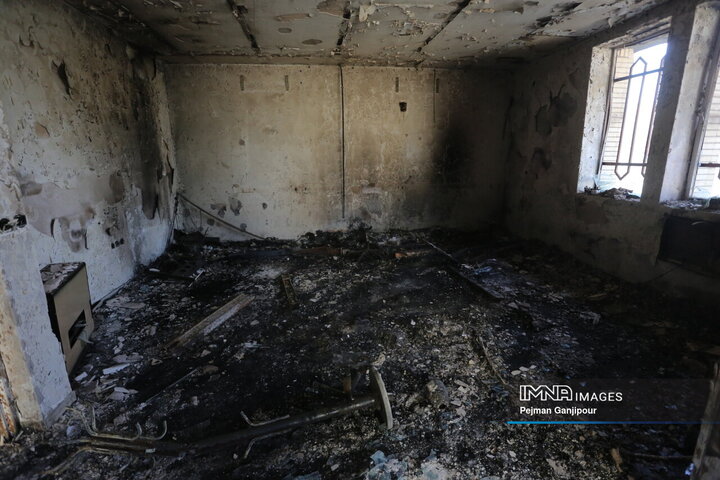 تخریب اماکن اداری و خدماتی در اصفهان توسط اغتشاشگران