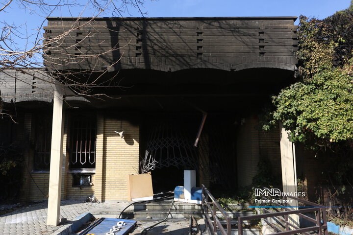 تخریب اماکن اداری و خدماتی در اصفهان توسط اغتشاشگران