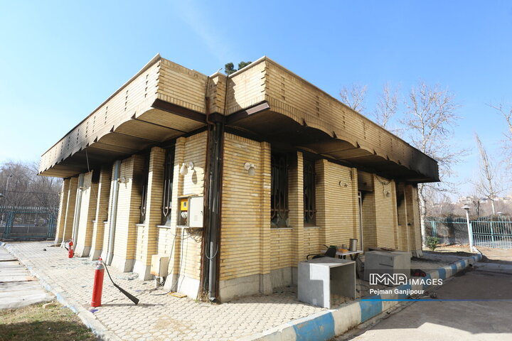 تخریب اماکن اداری و خدماتی در اصفهان توسط اغتشاشگران