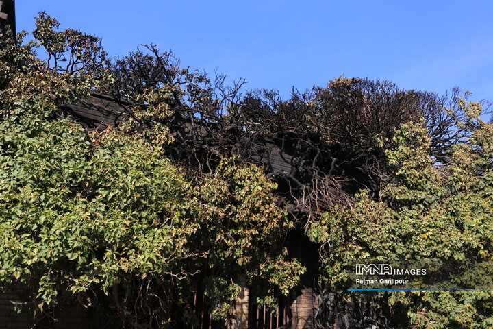 تخریب اماکن اداری و خدماتی در اصفهان توسط اغتشاشگران