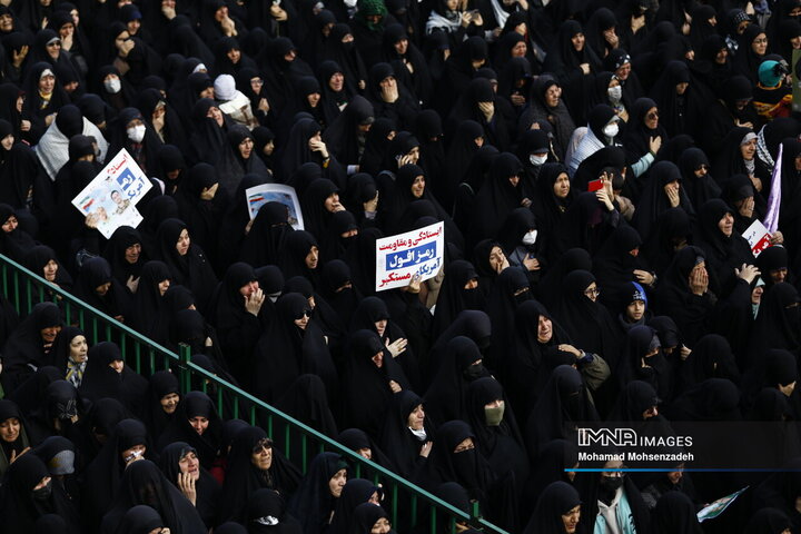 تشییع دو شهید مدافع امنیت در قم