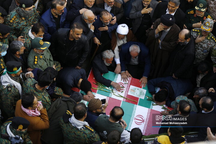 تشییع دو شهید مدافع امنیت در قم