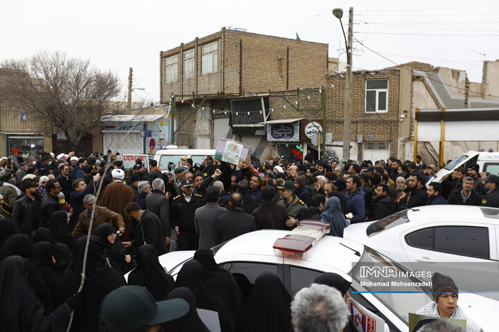 تشییع دو شهید مدافع امنیت در قم