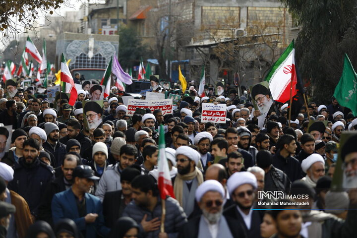 تشییع دو شهید مدافع امنیت در قم