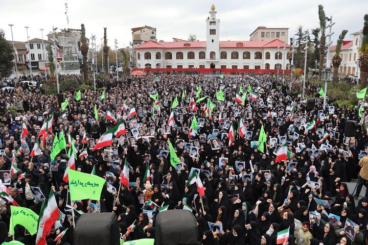 اجتماع مدافعان ایران در رشت برگزار شد