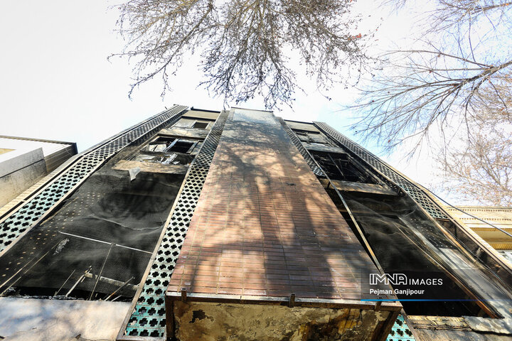 تخریب ساختمان شورای هماهنگی تبلیغات اسلامی اصفهان در اغتشاشات اخیر