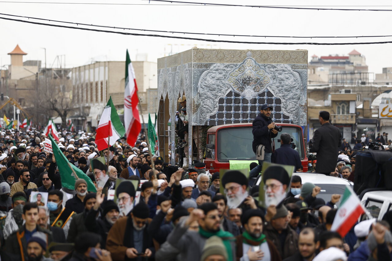 خروش سُرخ مردم قم علیه آشوبگران