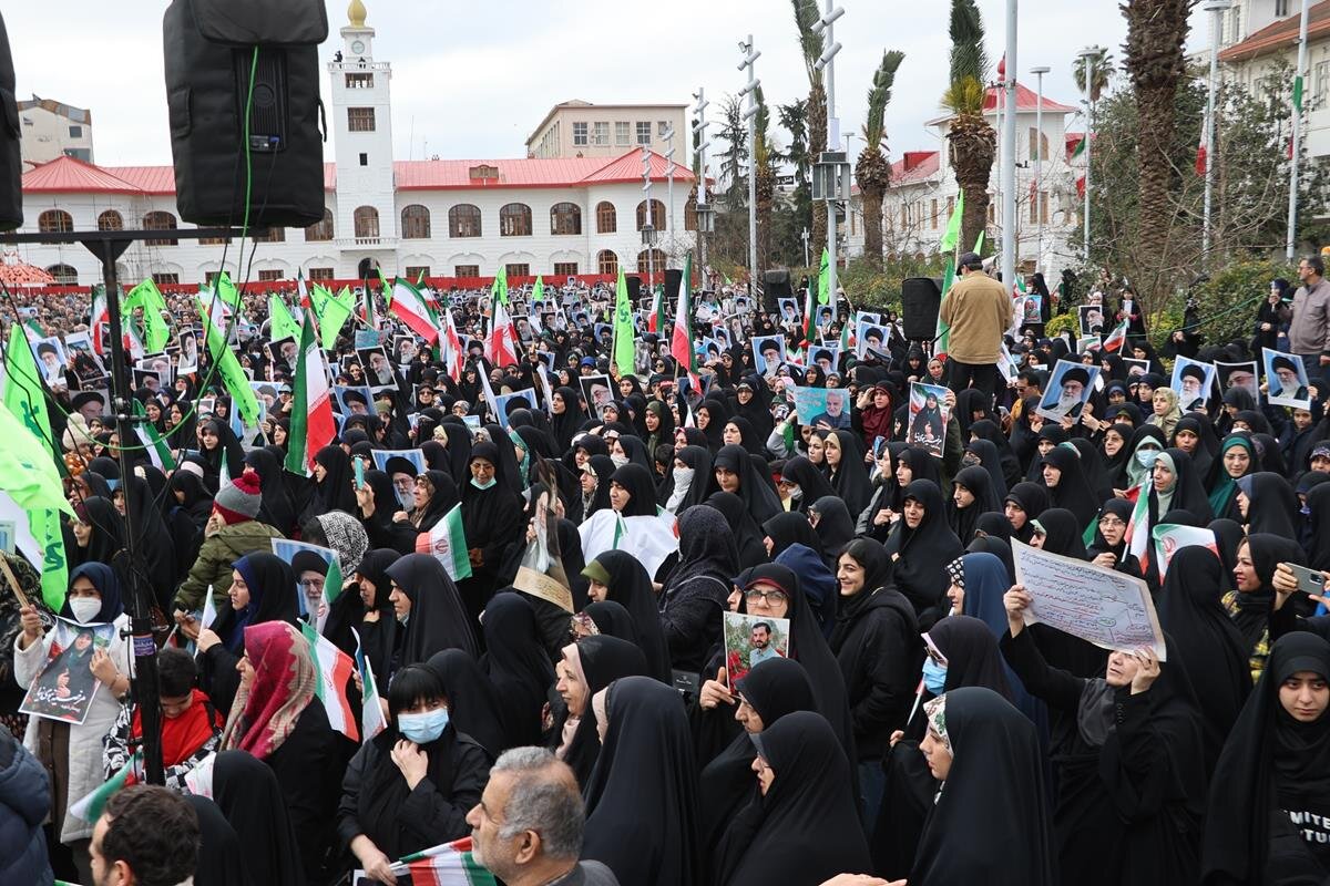 اجتماع مدافعان ایران در رشت برگزار شد