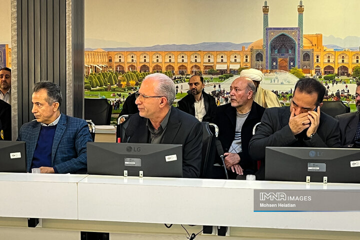 جلسه هماهنگی مراسم تشییع شهدای مدافع امنیت در اصفهان