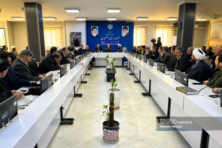 جلسه هماهنگی مراسم تشییع شهدای مدافع امنیت در اصفهان