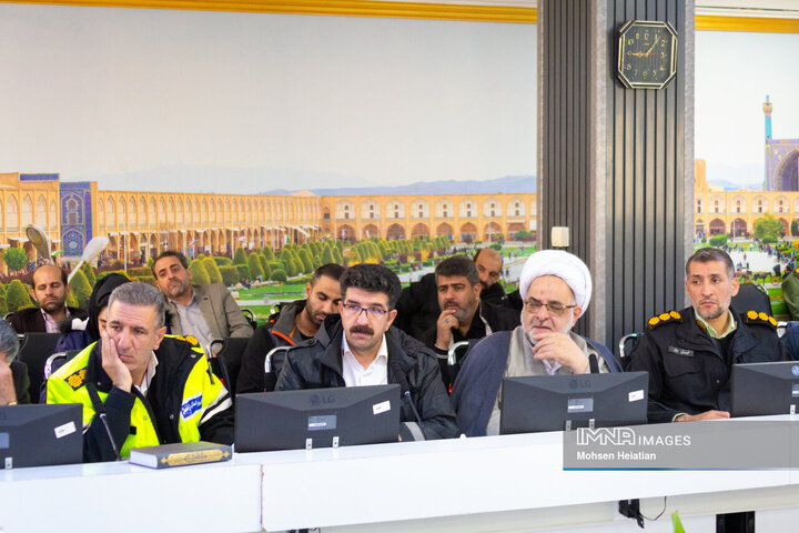 جلسه هماهنگی مراسم تشییع شهدای مدافع امنیت در اصفهان