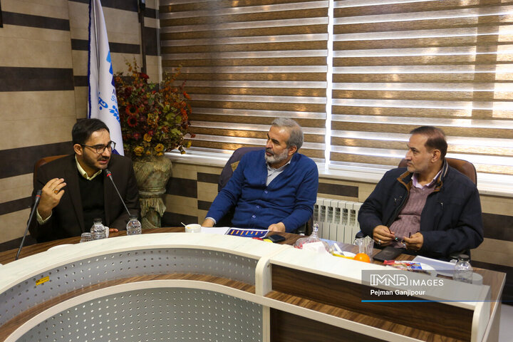 بازدید اعضای شورای شهر اصفهان از شرکت قند نقش جهان