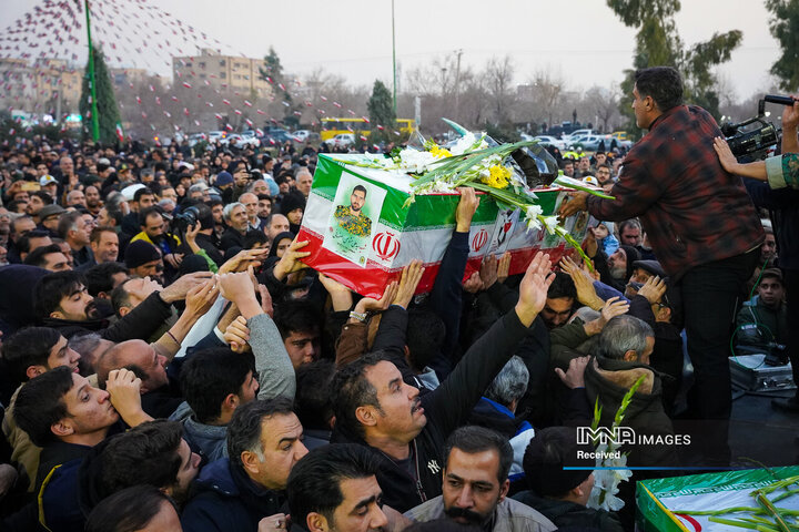 وداع با شهدای مدافع امنیت در اصفهان