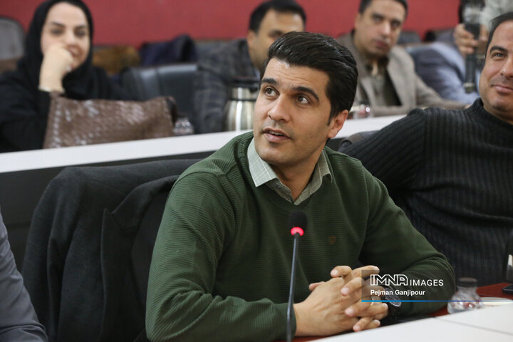 نشست تبیین رابطان نخبگانی و تسهیلگران شهراندیشی شهرداری اصفهان