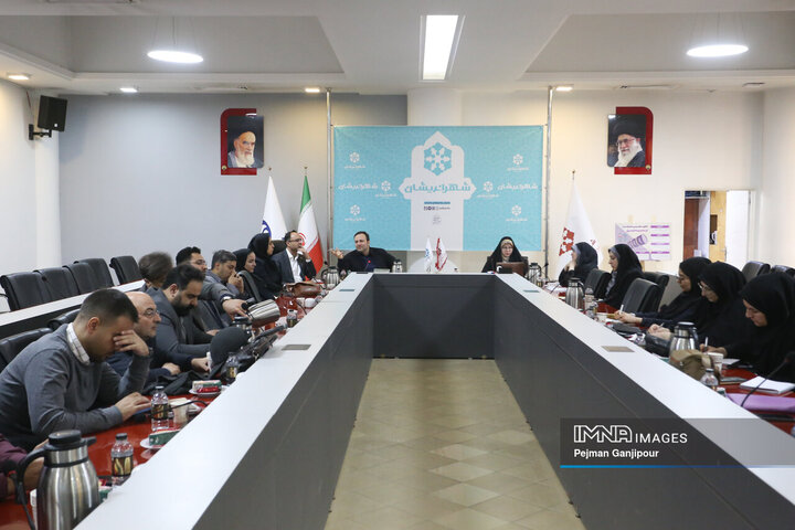 نشست تبیین رابطان نخبگانی و تسهیلگران شهراندیشی شهرداری اصفهان