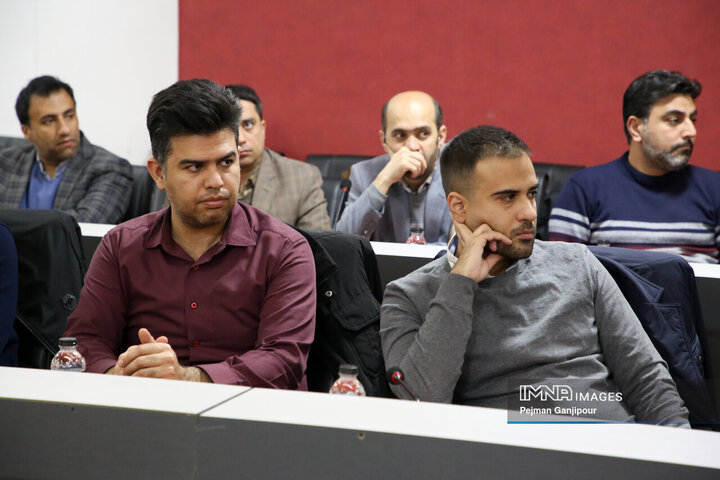 نشست تبیین رابطان نخبگانی و تسهیلگران شهراندیشی شهرداری اصفهان