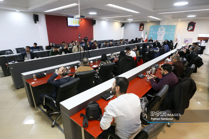 نشست تبیین رابطان نخبگانی و تسهیلگران شهراندیشی شهرداری اصفهان