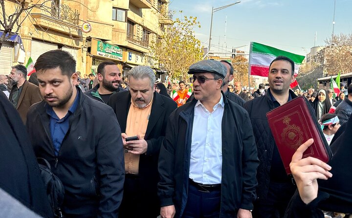 مردم نشان دادند برای مذاکره با ایرانیان هیچ زبانی جز احترام قابل پذیریش نیست