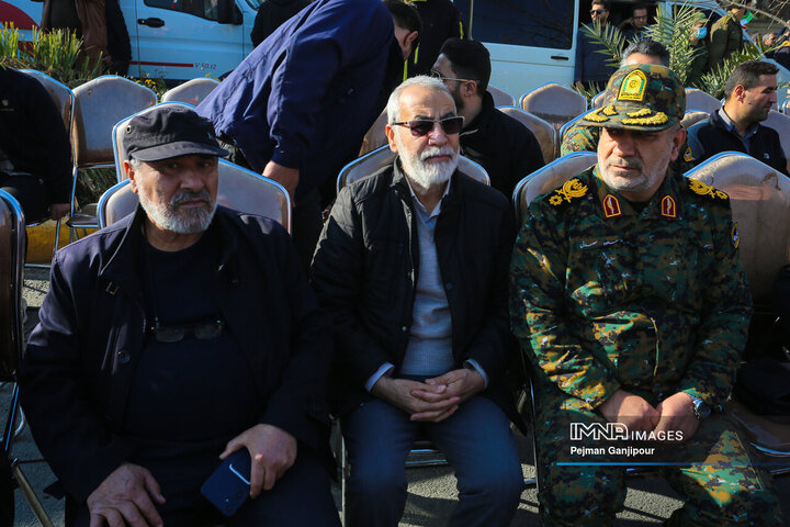 تشییع باشکوه لاله‌های خونین امنیت در اصفهان