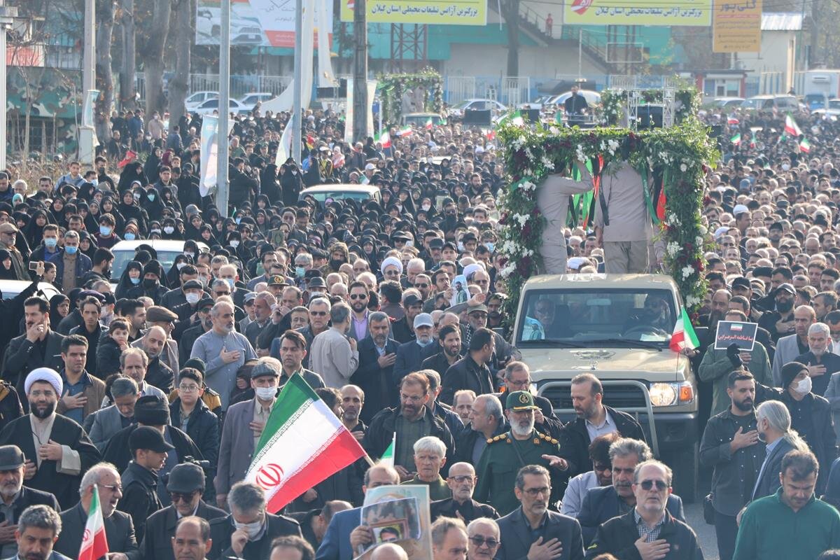 مراسم تشییع شهدای مدافع امنیت در رشت برگزار شد