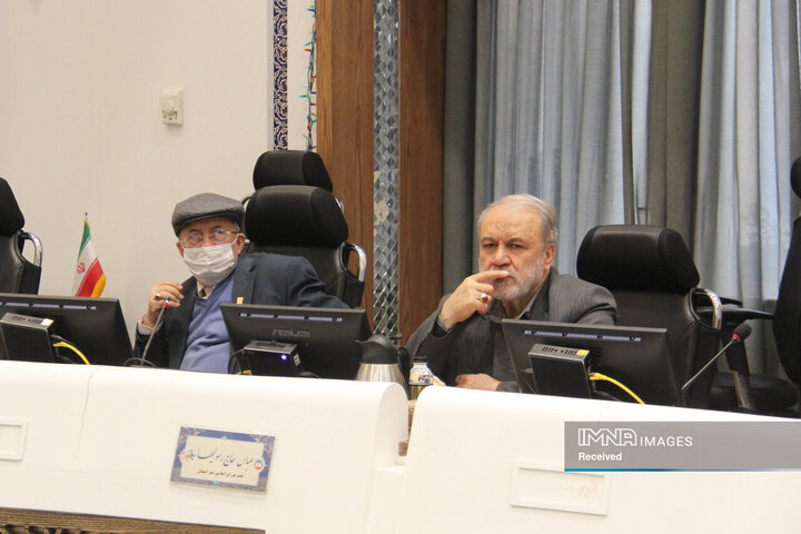 جلسه فوق‌العاده اعضای شورای شهر و مدیران اقتصادی و ستاد تنظیم بازار اصفهان