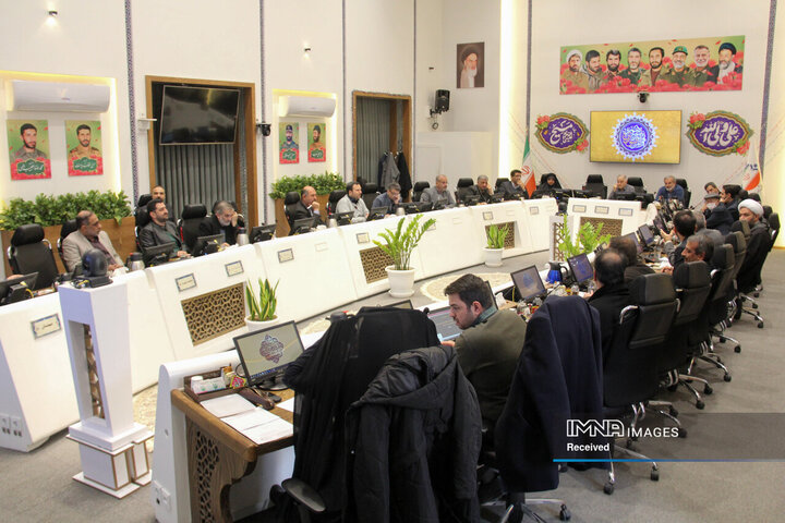 جلسه فوق‌العاده اعضای شورای شهر و مدیران اقتصادی و ستاد تنظیم بازار اصفهان