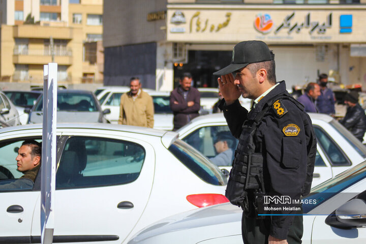 آیین رونمایی از یادمان شهدای اغتشاشات اخیر در منطقه 12 شهرداری اصفهان