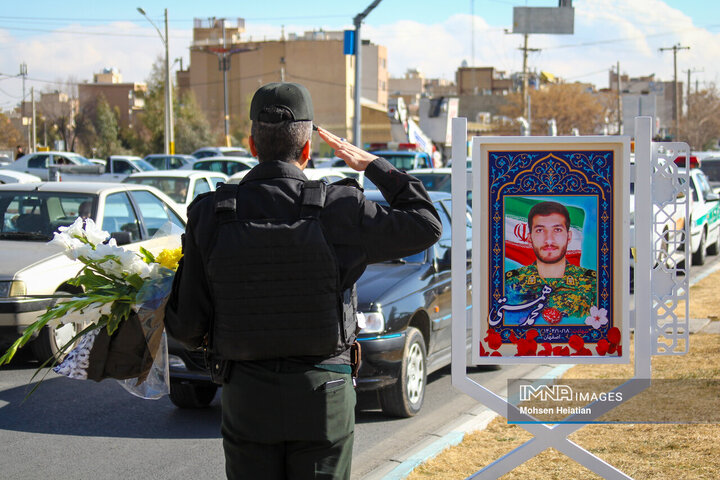 آیین رونمایی از یادمان شهدای اغتشاشات اخیر در منطقه 12 شهرداری اصفهان