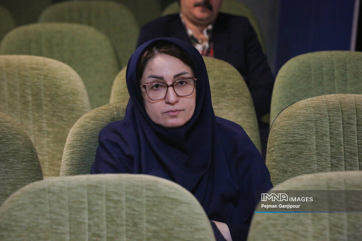 نشست کاربَست پروژه‌های پژوهشی شهرداری اصفهان