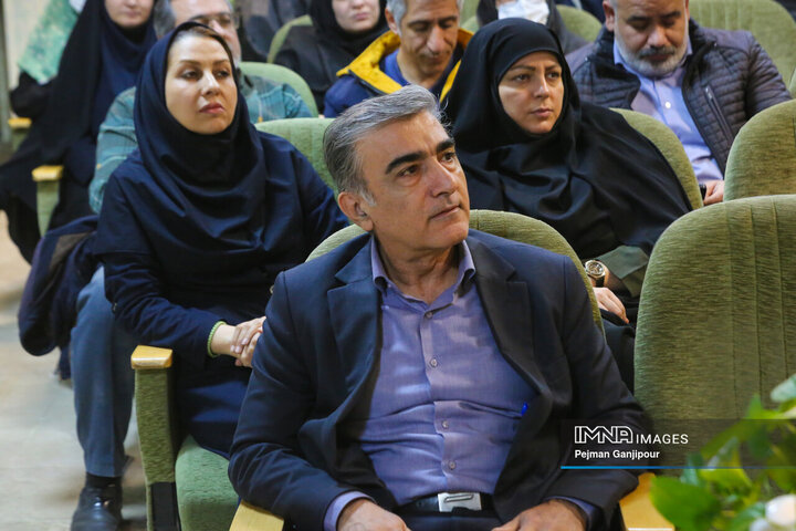 نشست کاربَست پروژه‌های پژوهشی شهرداری اصفهان