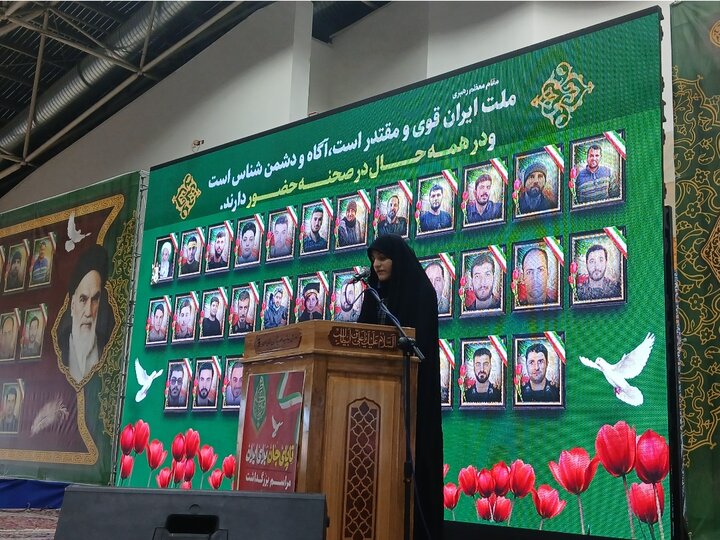 خون شهدا بیدارگر است/ اسرائیل و آمریکا در اوج غرور خود سرنگون می‌شوند