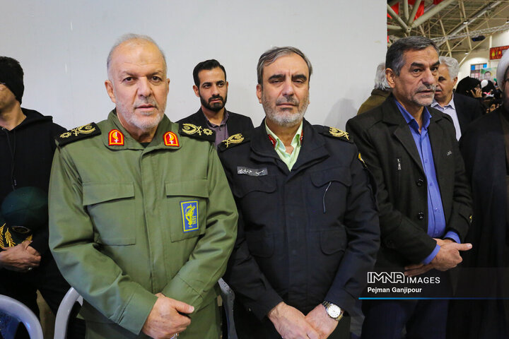 آیین بزرگداشت شهدای اغتشاشات اخیر در اصفهان