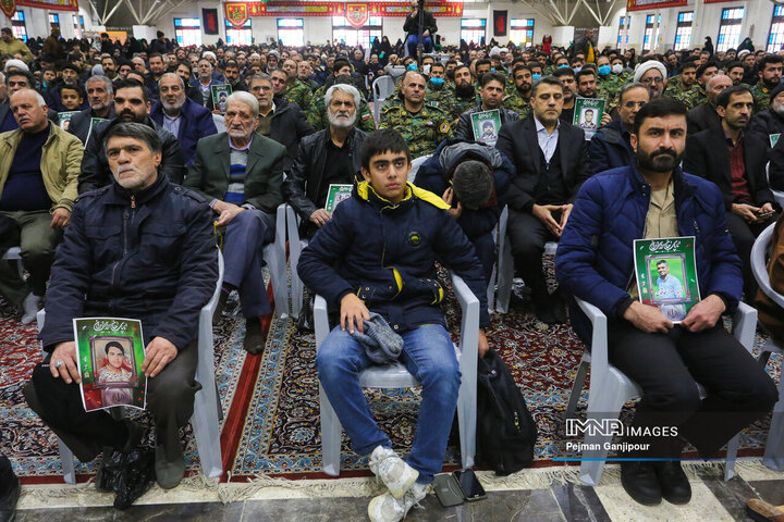 آیین بزرگداشت شهدای اغتشاشات اخیر در اصفهان