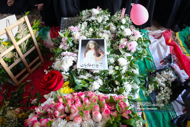 آیین بزرگداشت شهدای اغتشاشات اخیر در اصفهان