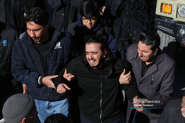 تشییع پیکر 7 شهید اغتشاشات اصفهان