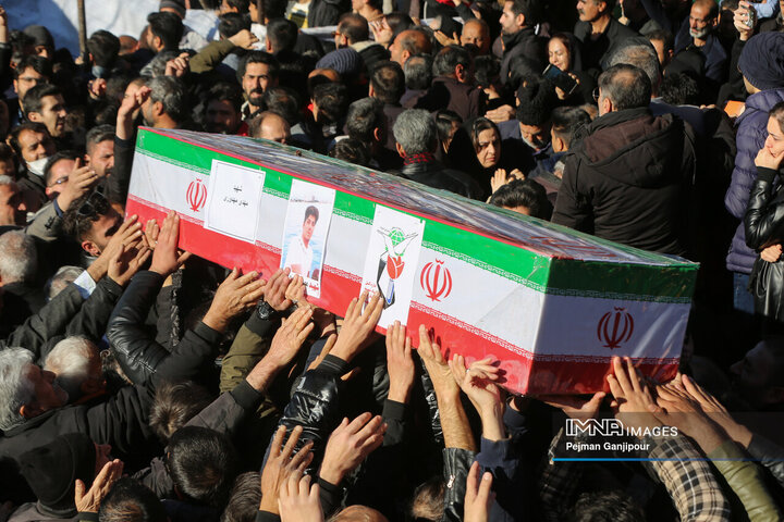 تشییع پیکر 7 شهید اغتشاشات اصفهان