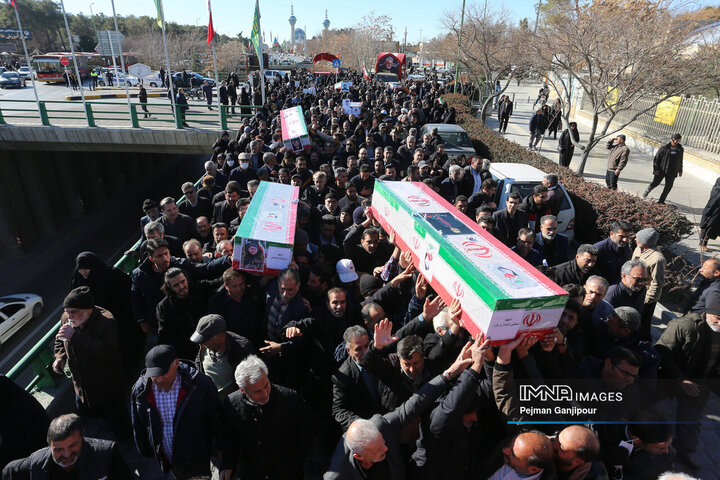 تشییع پیکر 7 شهید اغتشاشات اصفهان