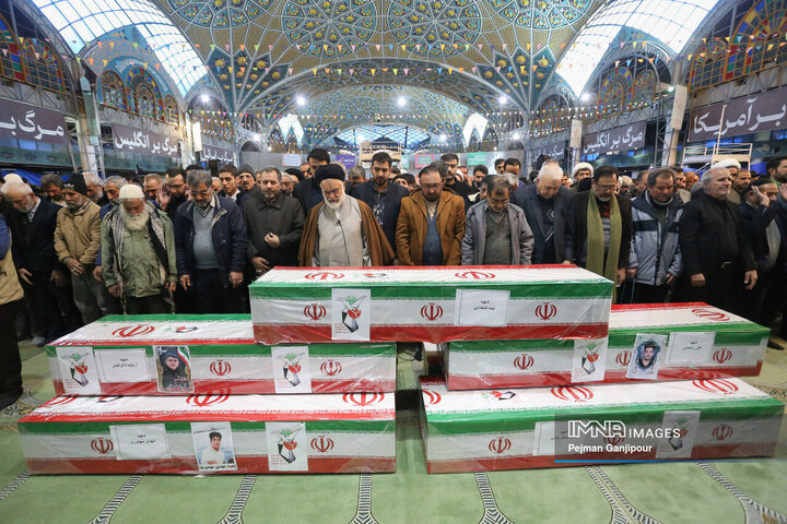 تشییع پیکر 7 شهید اغتشاشات اصفهان