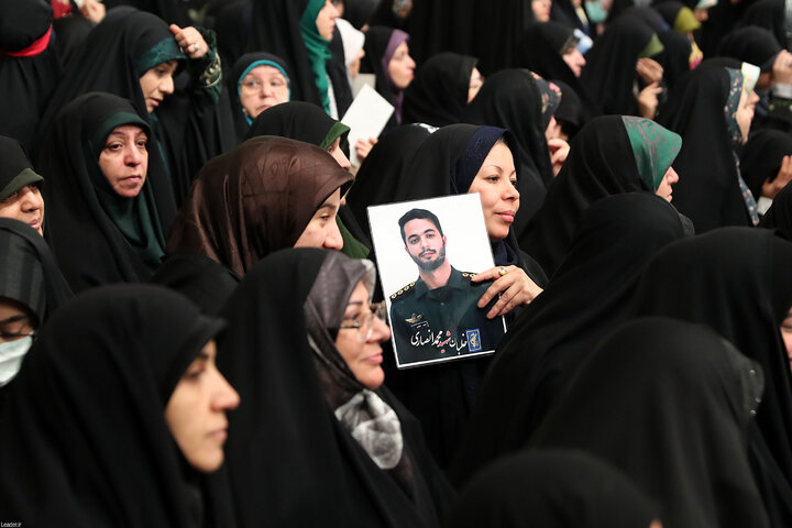 دیدار هزاران نفر از گروه‌های مختلف مردم با رهبر انقلاب