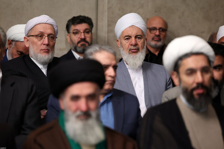 دیدار هزاران نفر از گروه‌های مختلف مردم با رهبر انقلاب