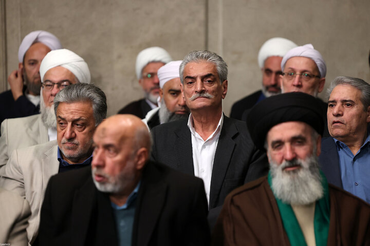 دیدار هزاران نفر از گروه‌های مختلف مردم با رهبر انقلاب